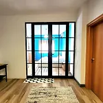 Turqoise Flat In City Center With 24H Self Check In