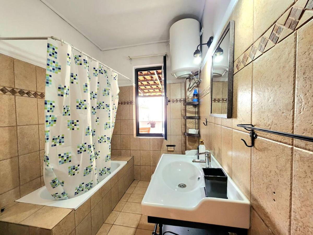 Turqoise Flat In Center With 24h Self Check In * Tirana